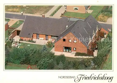 AK / Ansichtskarte Friedrichskoog_Nordseebad Appartementhaus Delphin mit Schwimmbad Friedrichskoog_Nordseebad