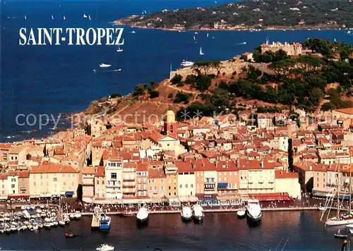 AK / Ansichtskarte Saint_Tropez_Var Le port La citadelle Vue aerienne Saint_Tropez_Var