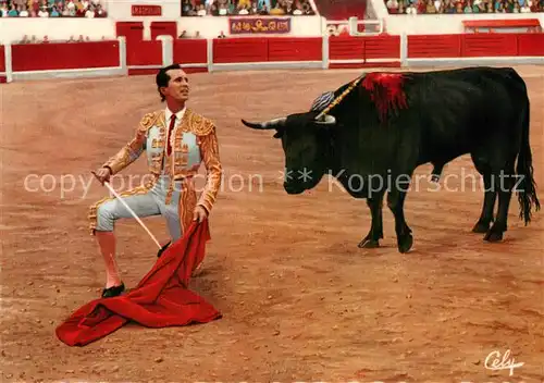 AK / Ansichtskarte  Stierkampf_Corrida_de_Toros_Bullfight Un Desplante de Luis Miguel Dominguin 