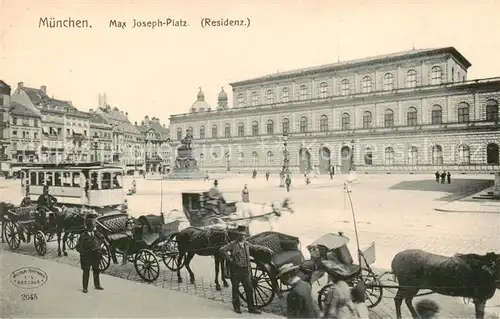 AK / Ansichtskarte Strassenbahn Muenchen Max Joseph Platz  