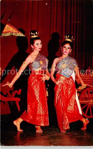 AK / Ansichtskarte  Thailand Young Attractive Thai Girls Dancing in Thai Style Thailand