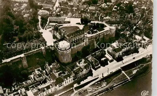 AK / Ansichtskarte  Amboise_37 Vue aerienne sur le Chateau  