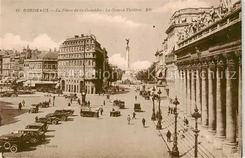 AK / Ansichtskarte Bordeaux_33 La Place de la Comedie Le Grand Theatre 