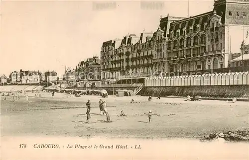 AK / Ansichtskarte  Cabourg_14_Calvados La plage et le Grand Hôtel 