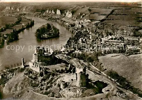 AK / Ansichtskarte Les_Andelys Chateau Gaillard vue aerienne sur la Seine et ses falaises Les_Andelys