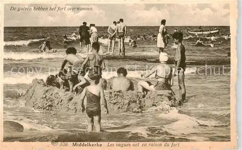 AK / Ansichtskarte Middelkerke_Belgie Les vagues ont en raison du fort 