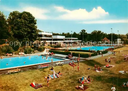 AK / Ansichtskarte  Soltau Boehmewald Hallen und Freibad Soltau