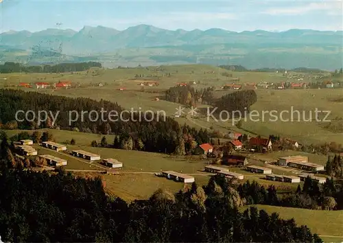 AK / Ansichtskarte Scheidegg_Allgaeu Familienferiendorf Ostkinberg und Hotel Restaurant Hochgratblick Fliegeraufnahme Scheidegg Allgaeu