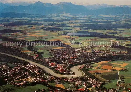 AK / Ansichtskarte Laufen_Salzach und Oberndorf mit Blick zu den Berchtesgadener Bergen Fliegeraufnahme Laufen Salzach