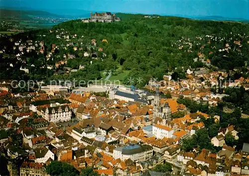 AK / Ansichtskarte Coburg Fliegeraufnahme mit Veste Coburg Stadt Marktplatz Morizkirche Ehrenburg Landestheater Hofgarten Coburg