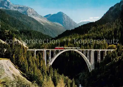 AK / Ansichtskarte 73841970 Eisenbahn Langwieser Viadukt bei Arosa Eisenbahn