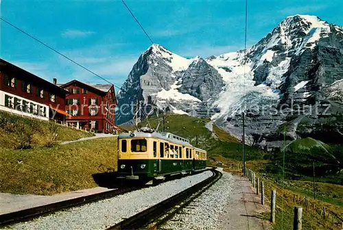 AK / Ansichtskarte Zahnradbahn Wengernalp Hotel jungfrau Wengernalpbahn Eiger Moench 