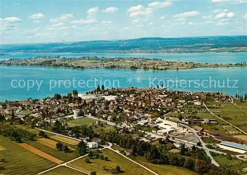 AK / Ansichtskarte Ermatingen_Untersee Fliegeraufnahme mit Insel Reichenau Ermatingen Untersee