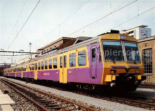 AK / Ansichtskarte  Eisenbahn SBB Triebzug RABDe Chiquita Eisenbahn