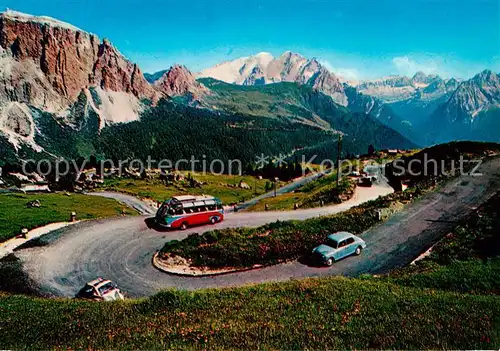 AK / Ansichtskarte  Sellapass Dolomitenstrasse am Sella Joch gegen die Marmolada Sellapass