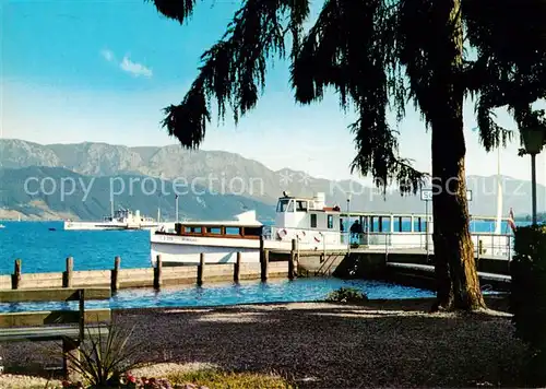 AK / Ansichtskarte Attersee Dampfer Unterach und Motorboot Burgau mit Hoellengebirge Attersee