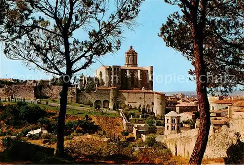 AK / Ansichtskarte  Gerona_Costa_Brava_ES Paseo Arqueologico y la Catedral 