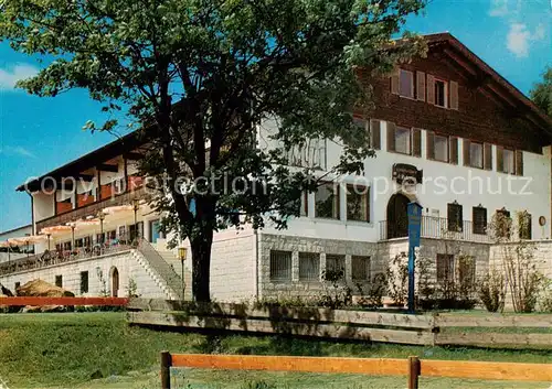 AK / Ansichtskarte Schoensee Hotel St Hubertus mit Feriendorf Schoensee