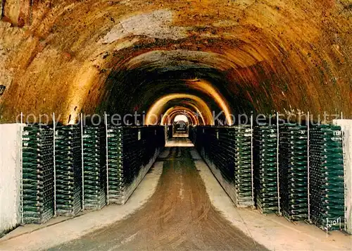 AK / Ansichtskarte  Epernay_51_Marne En Champagne Une galerie de 500 000 bouteilles dans les Caves Champagne Mercier 