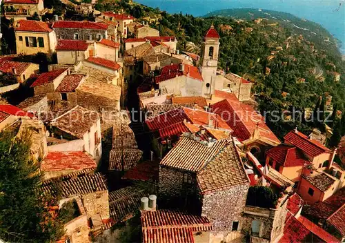AK / Ansichtskarte  Roquebrune-Village_83_Var La Vieille Cite Medievale aux maisons pittoresques A droite le Cap Martin Vue aerienne 