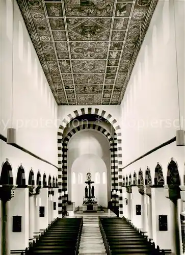 AK / Ansichtskarte Hildesheim St. Michaeliskirche Mittelschiff romanische Bilddecke Hildesheim