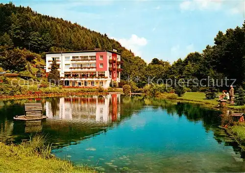 AK / Ansichtskarte Siedlinghausen_Winterberg Hotel Pension Cafe Sulte Werneke Teich 