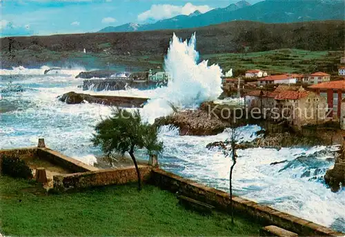 AK / Ansichtskarte  Llanes_Asturias_ES Entrada al Puerto Temporal en la Costa 