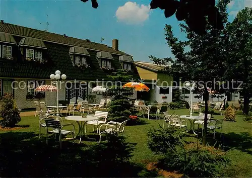 AK / Ansichtskarte 73848206 Ahrensburg Hotel Restaurant Reitstall Ahrensfelder Hof Gartenterrasse Ahrensburg