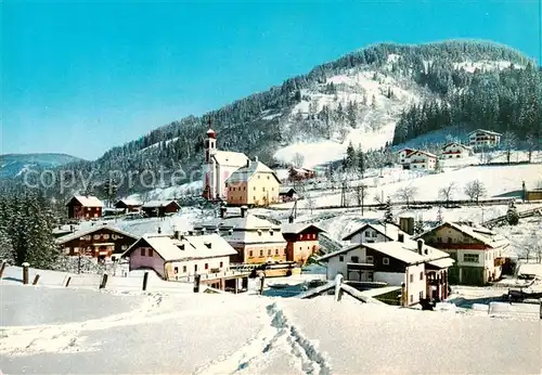 AK / Ansichtskarte  Flachau Ortspartie mit Kirche Flachau