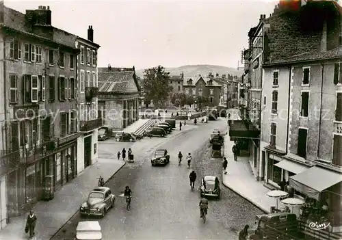 AK / Ansichtskarte  Issoire Boulevard de la Manliere de la Halle et Place d'Espagne Issoire