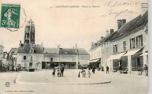AK / Ansichtskarte  Chateau-Landon_77_Seine-et-Marne Place du Marché 