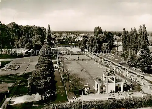 AK / Ansichtskarte  Neu-Isenburg Waldschwimmbad Neu-Isenburg