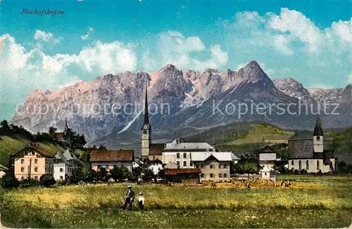 AK / Ansichtskarte 73851872 Bischofshofen_am_Zimmerberg_AT Ortsansicht mit Kirche 