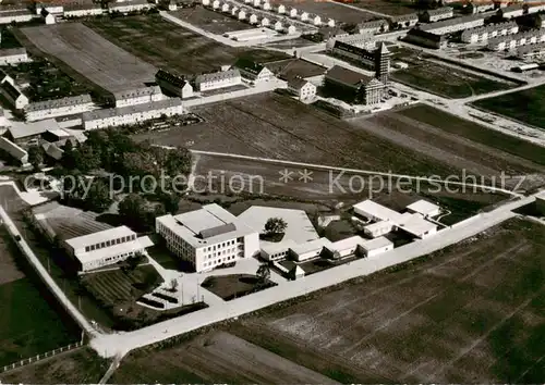 AK / Ansichtskarte  Muenchen Volksschule an der Hugo Wolfstrasse Fliegeraufnahme Muenchen