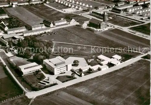 AK / Ansichtskarte  Muenchen Volksschule an der Hugo Wolfstrasse Fliegeraufnahme Muenchen