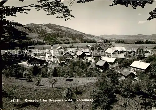 AK / Ansichtskarte  Grossdorf_Egg_Vorarlberg_AT Ortsansicht mit Kirche 