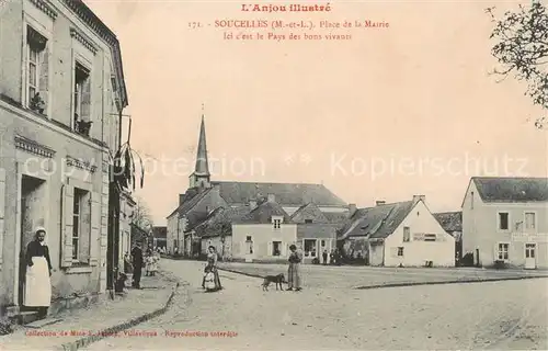 AK / Ansichtskarte  Soucelles_49_Maine-et-Loire Place de la Mairie Eglise 