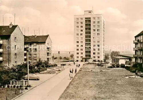 AK / Ansichtskarte 73853363 Wolfen_Bitterfeld  Hochhaus Bertolt Brecht Strasse Wohnsiedlung Wolfen Bitterfeld 