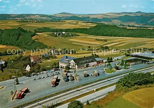 AK / Ansichtskarte  Linz_Rhein Hotel Autobahn Rasthaus Fernthal Fliegeraufnahme Linz_Rhein