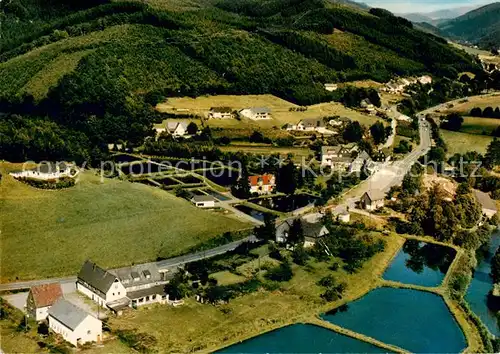 AK / Ansichtskarte  Lennestadt Fliegeraufnahme mit Gasthof Pension Waidmannsheil Lennestadt