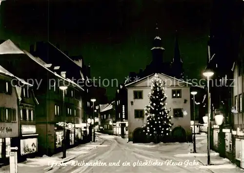 AK / Ansichtskarte  Bad_Kissingen Ortszentrum zur Weihnachtszeit Nachtaufnahme Bad_Kissingen