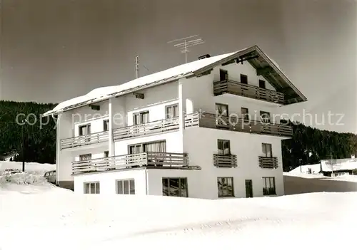 AK / Ansichtskarte 73855049 Riezlern_Kleinwalsertal_Vorarlberg Haus Fuhrmann Gaestehaus Pension Winterlandschaft Riezlern_Kleinwalsertal