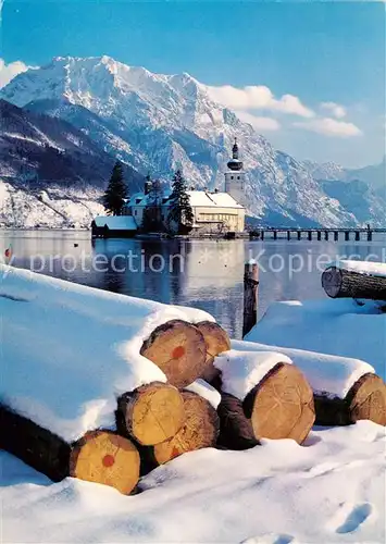 AK / Ansichtskarte  Traunstein__Oberbayern Schloss Ort am Traunsee Winterpanorama 