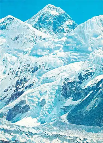 AK / Ansichtskarte 73856501 Nepal Mount Everest flanked by Mount Nhuptse and Mount Lhotse Nepal