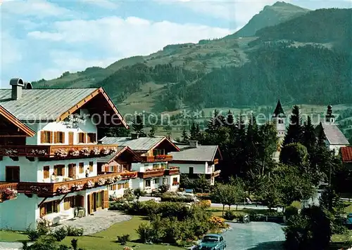 AK / Ansichtskarte  Kitzbuehel_Tirol_AT Blick zum Kitzbueheler Horn mit Haus Toni Sailer 