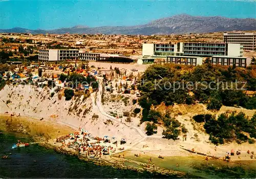 AK / Ansichtskarte 73857156 Split_Spalato_Croatia Hotel Split Strand Steilkueste 