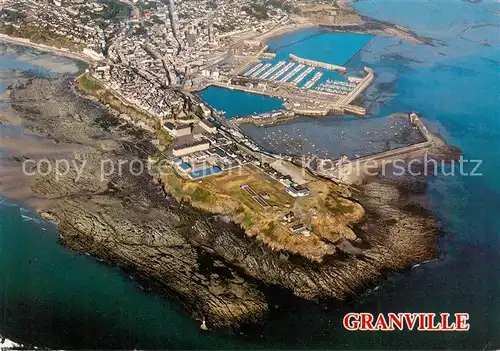 AK / Ansichtskarte  Granville_50_Manche Rochers du Roc la Haute Ville et les ports vue aérienne 