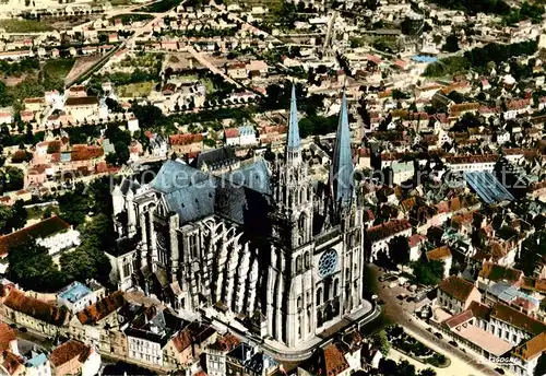 AK / Ansichtskarte  Chartres_28 En avion sur la ville Cathédrale 