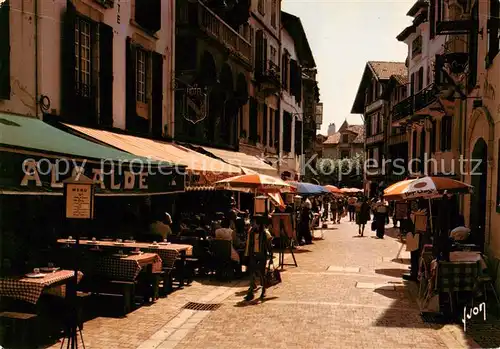 AK / Ansichtskarte  Saint-Jean-de-Luz Rue de la Republique Saint-Jean-de-Luz