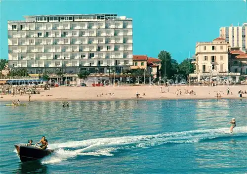 AK / Ansichtskarte 73858000 Riccione_Rimini_IT Lido Hotel Mediterraneo Piscina 